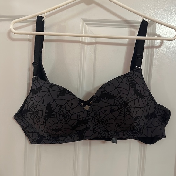 Push-up bra - Picture 1 of 3